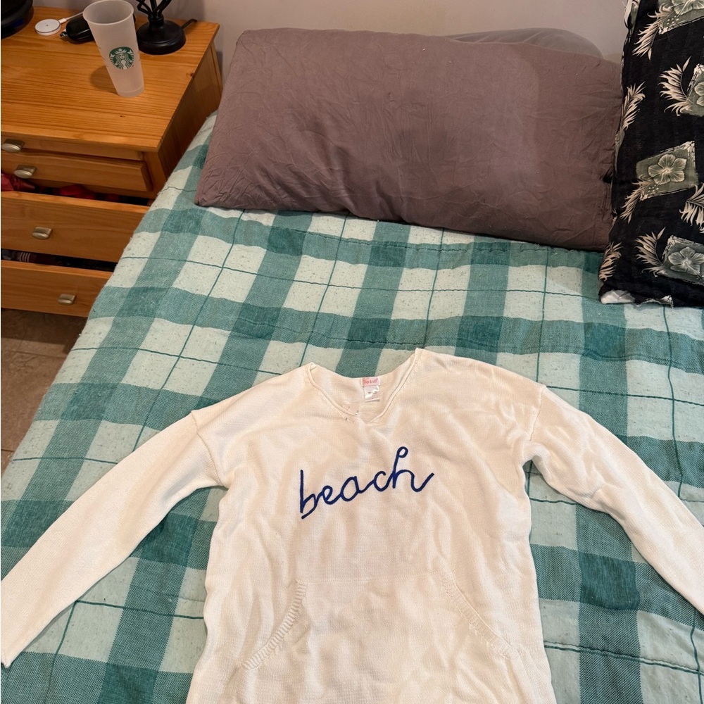 NWT Women’s size small White Beach Sweater with Blue Embroidery